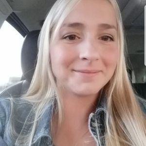 Meet your Posher, Guylaine